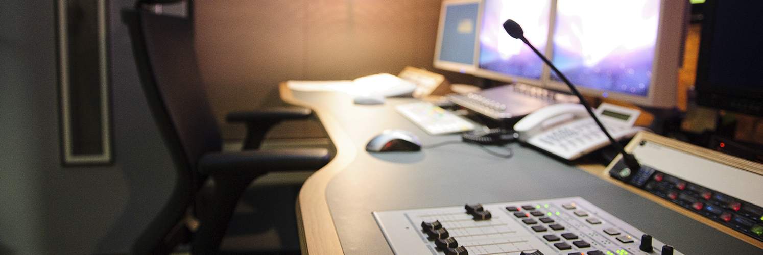 Sound studio with control panel - completely vibration-isolated from other building parts