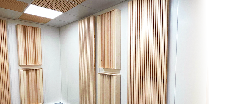 Absorptive wood panels in Diffuse  Sound chamber
